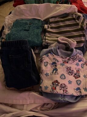 Baby clothes, tops, pants and onesies